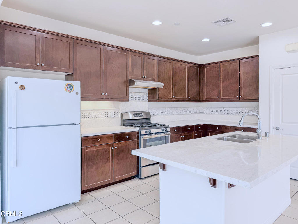 MLS #V1-33371 image #7