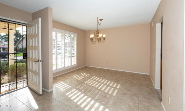 MLS #V1-33374 image #7