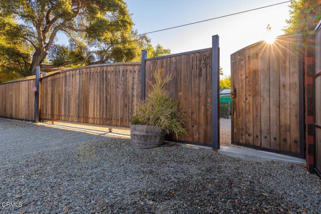 MLS #V1-33377 image #1