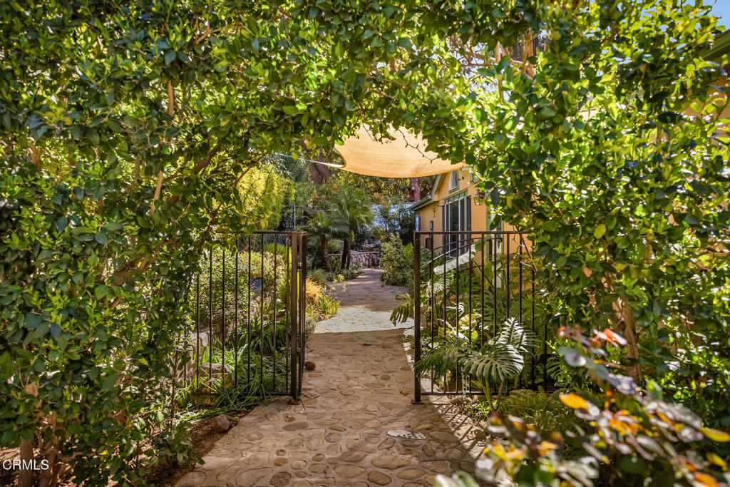 MLS #V1-33377 image #2