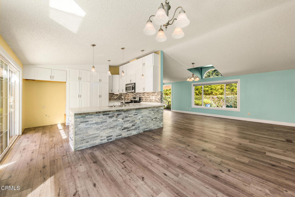 MLS #V1-33377 image #4