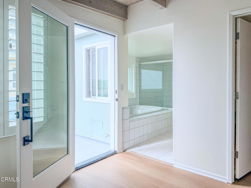 MLS #V1-33386 image #17