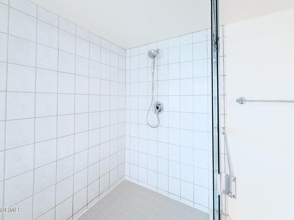 MLS #V1-33386 image #27