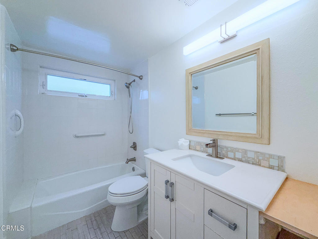 MLS #V1-33386 image #31