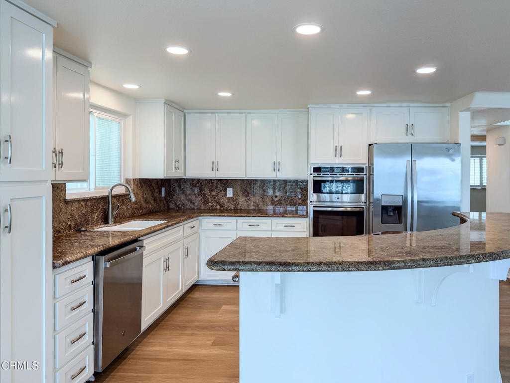 MLS #V1-33386 image #33