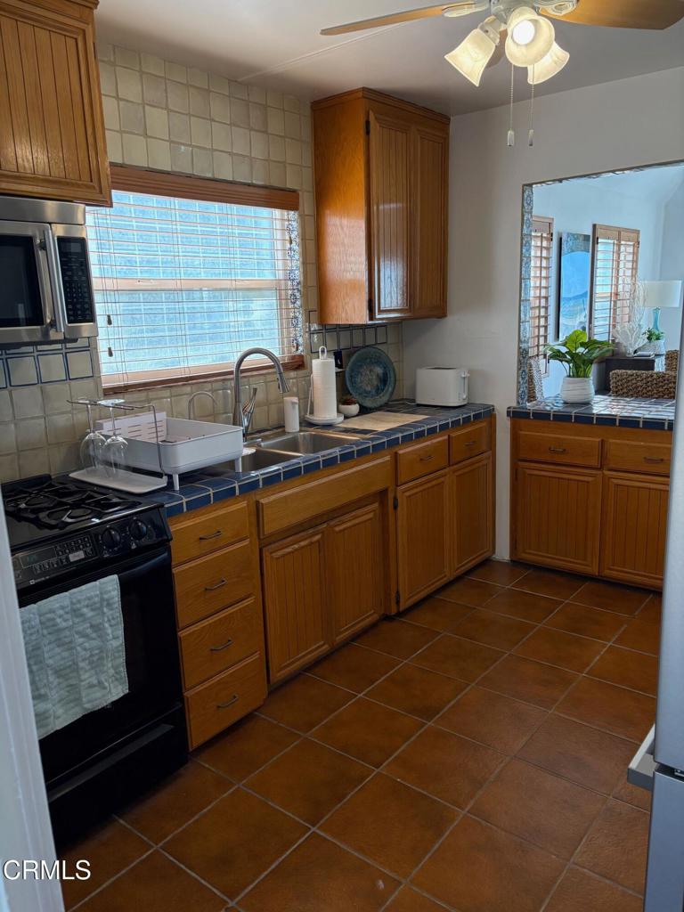 MLS #V1-33387 image #16