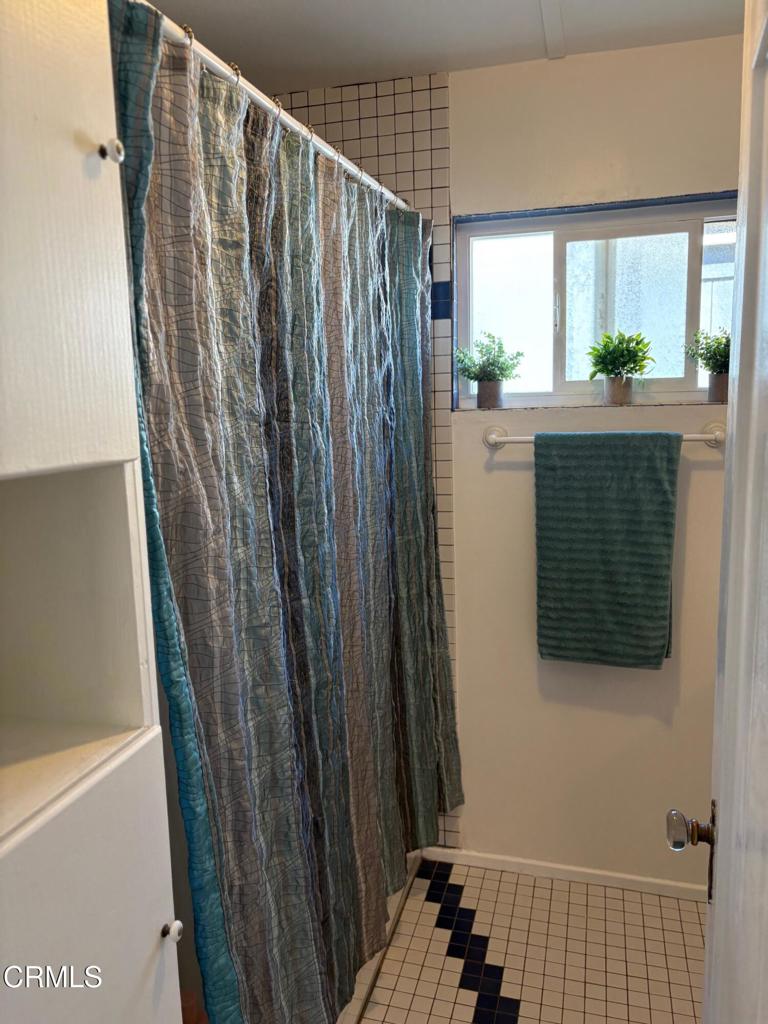 MLS #V1-33387 image #27