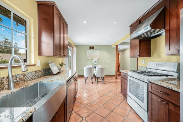 MLS #V1-33389 image #10