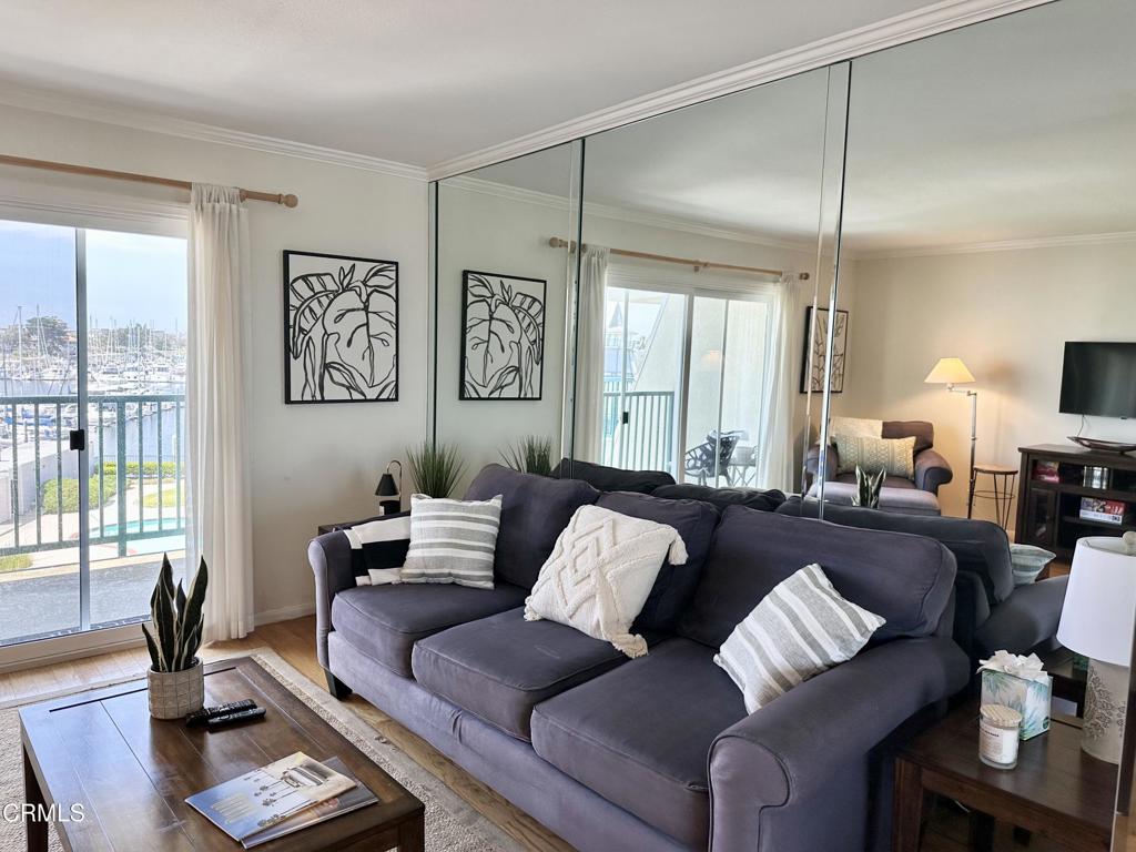 MLS #V1-33393 image #6