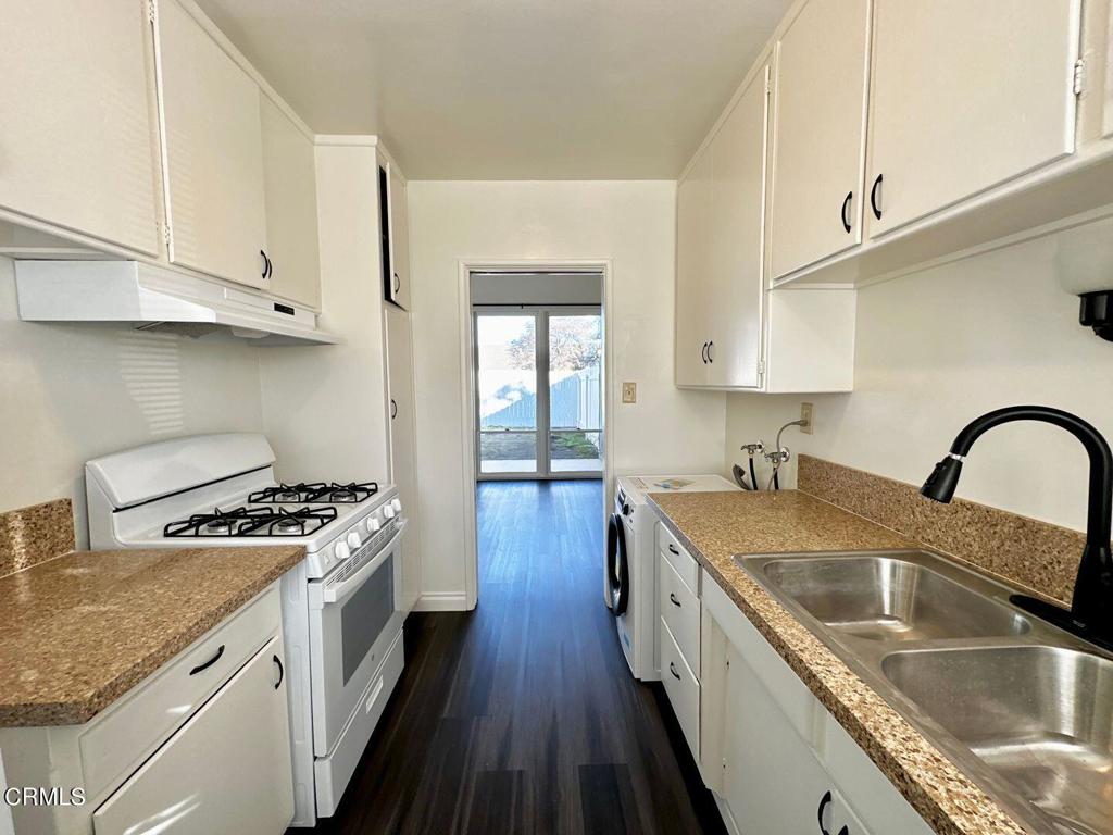 MLS #V1-33394 image #11