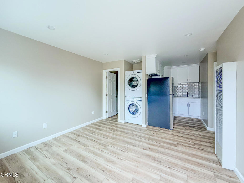 MLS #V1-33396 image #5