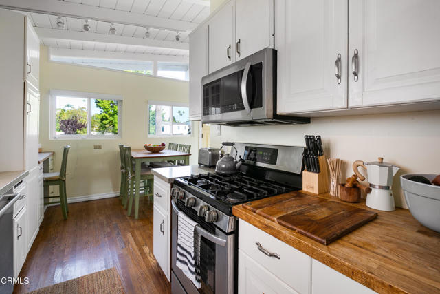 MLS #V1-33399 image #11