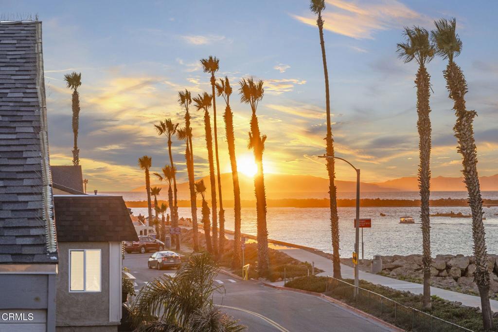 MLS #V1-33403 image #0