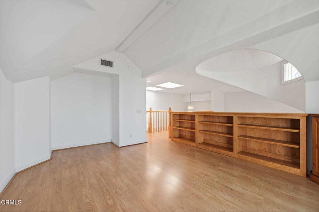 MLS #V1-33403 image #31