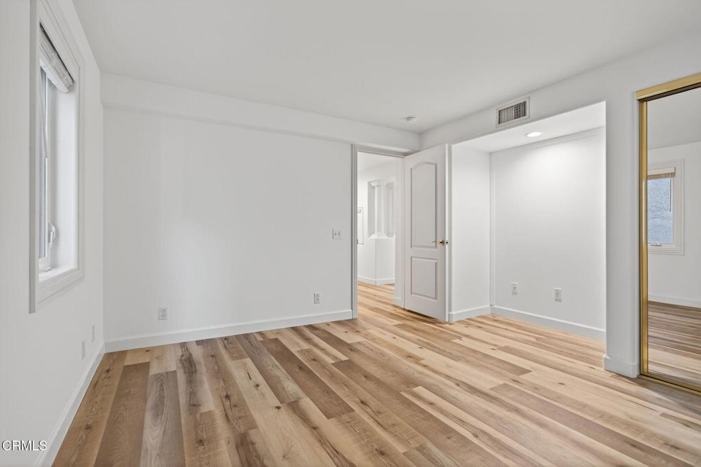 MLS #V1-33403 image #40