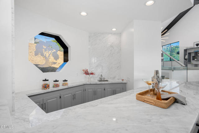 MLS #V1-33405 image #12