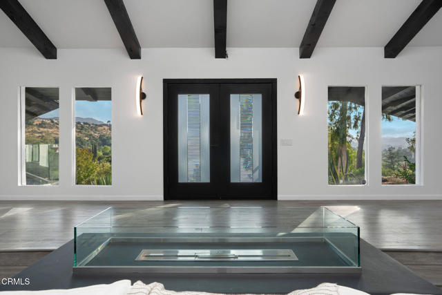 MLS #V1-33405 image #9