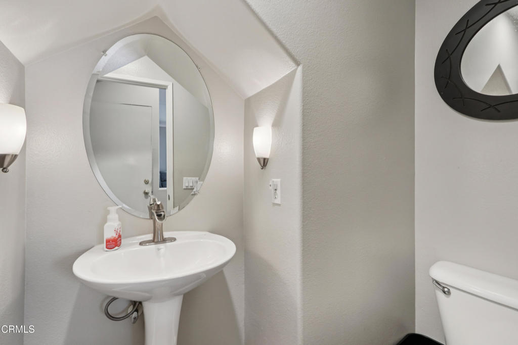 MLS #V1-33409 image #11