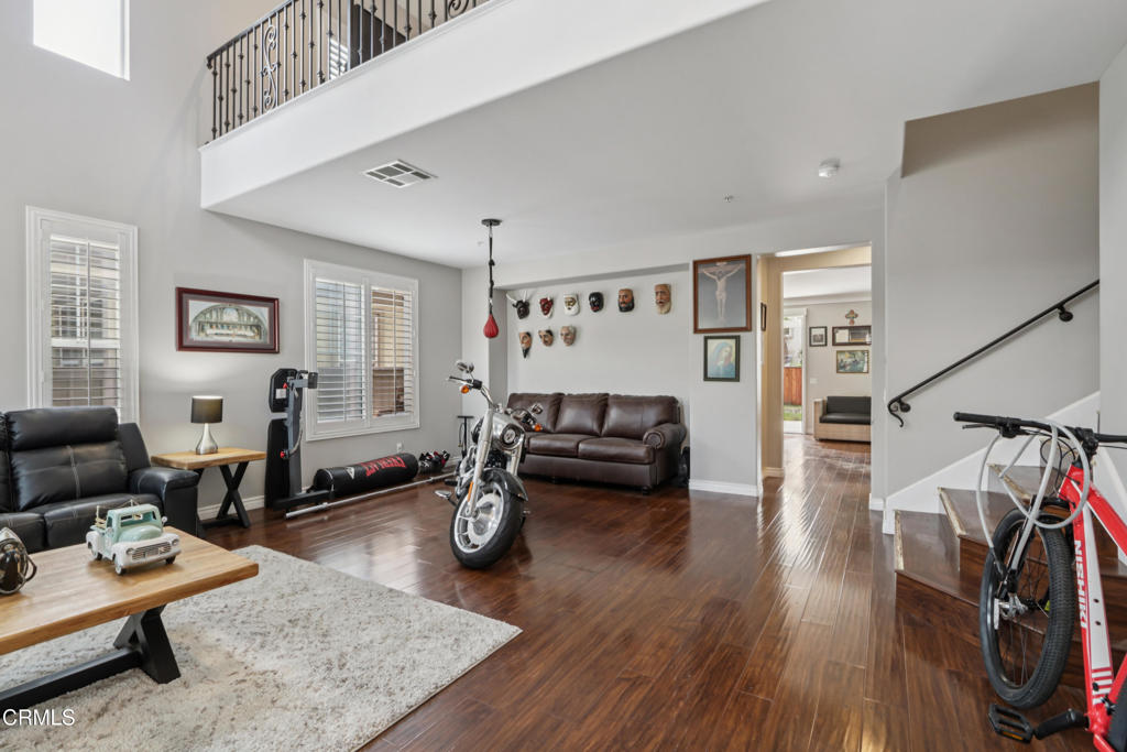 MLS #V1-33409 image #4