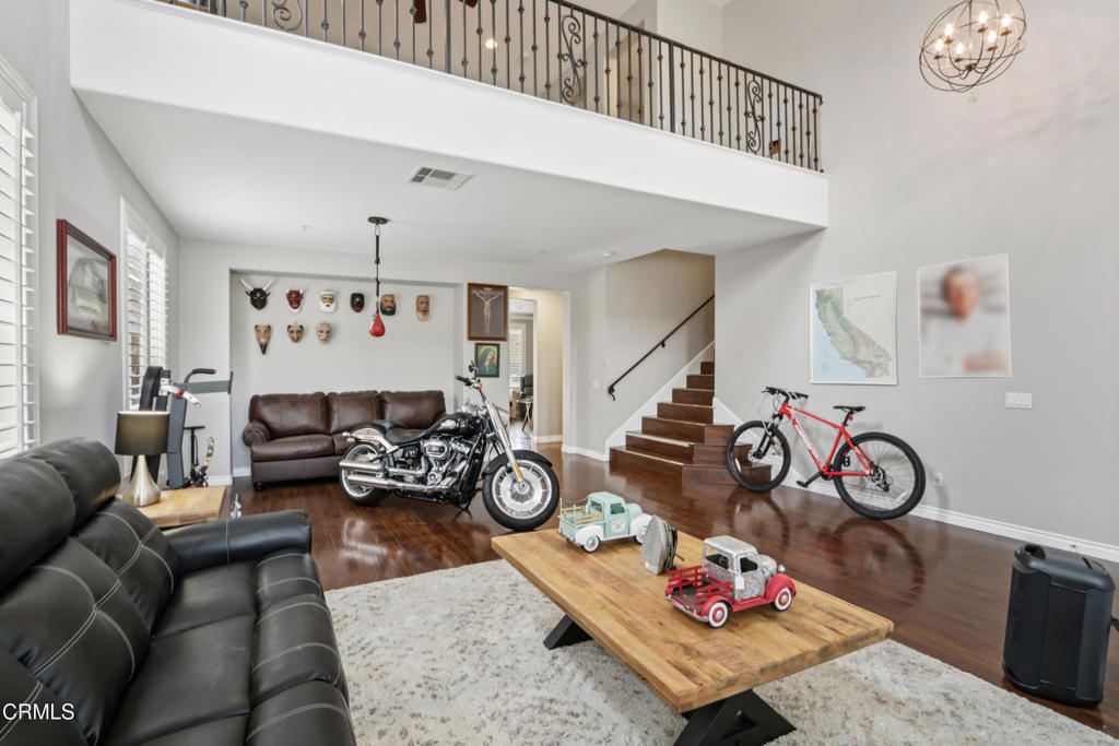 MLS #V1-33409 image #6