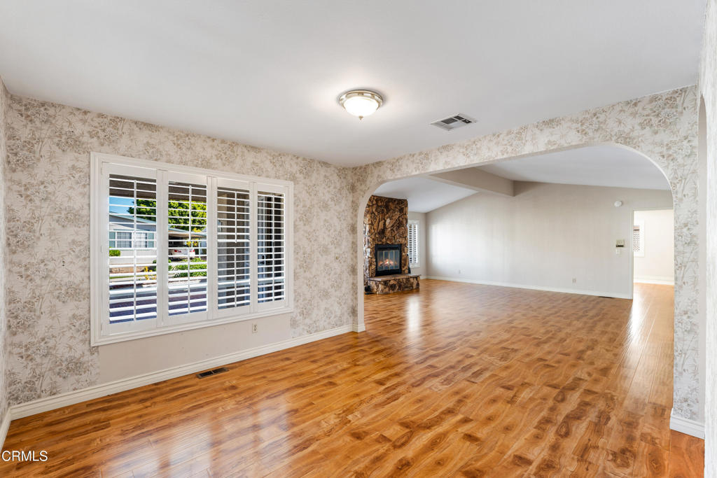 MLS #V1-33411 image #14