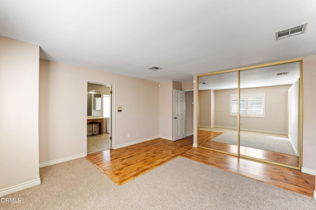 MLS #V1-33411 image #24