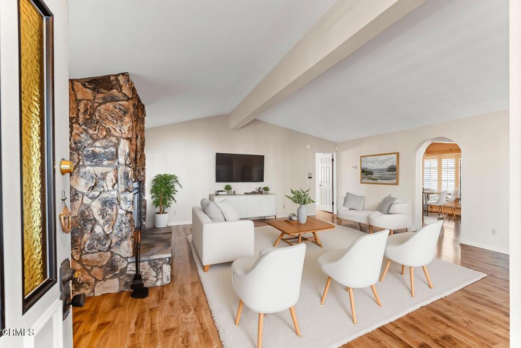 MLS #V1-33411 image #6