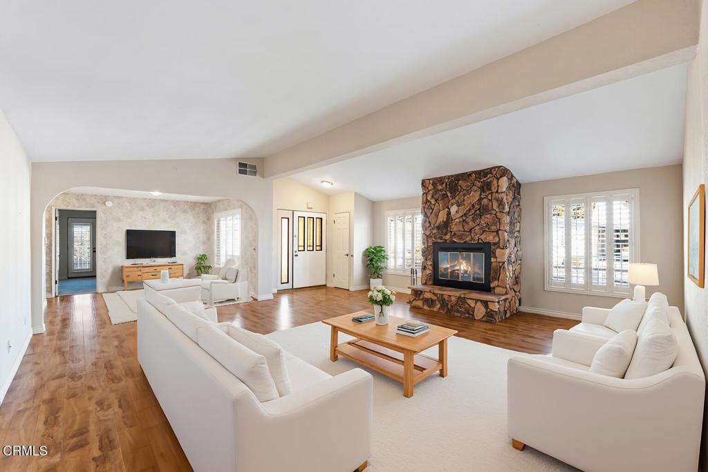 MLS #V1-33411 image #8