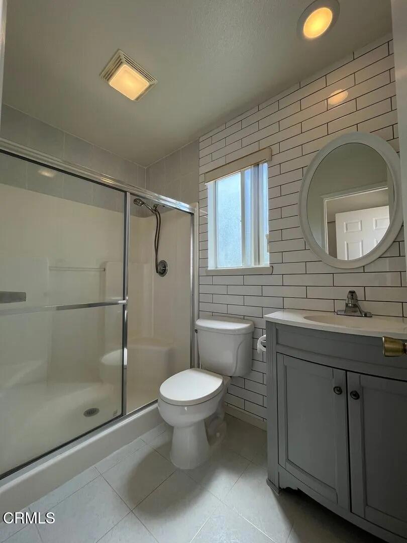 MLS #V1-33412 image #24