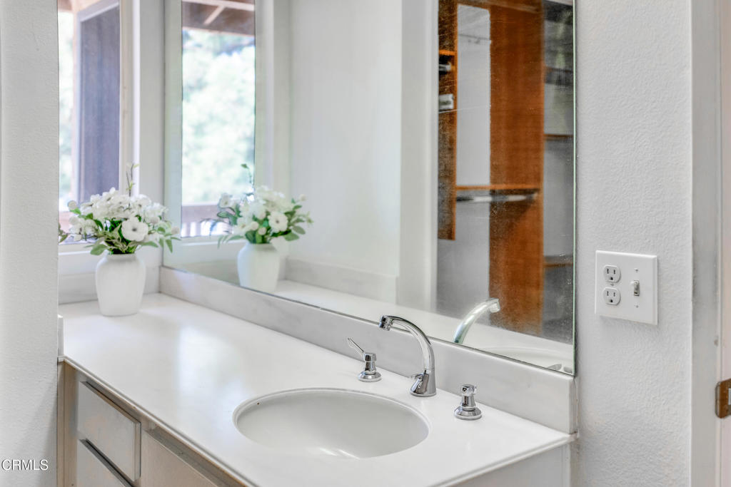 MLS #V1-33414 image #26