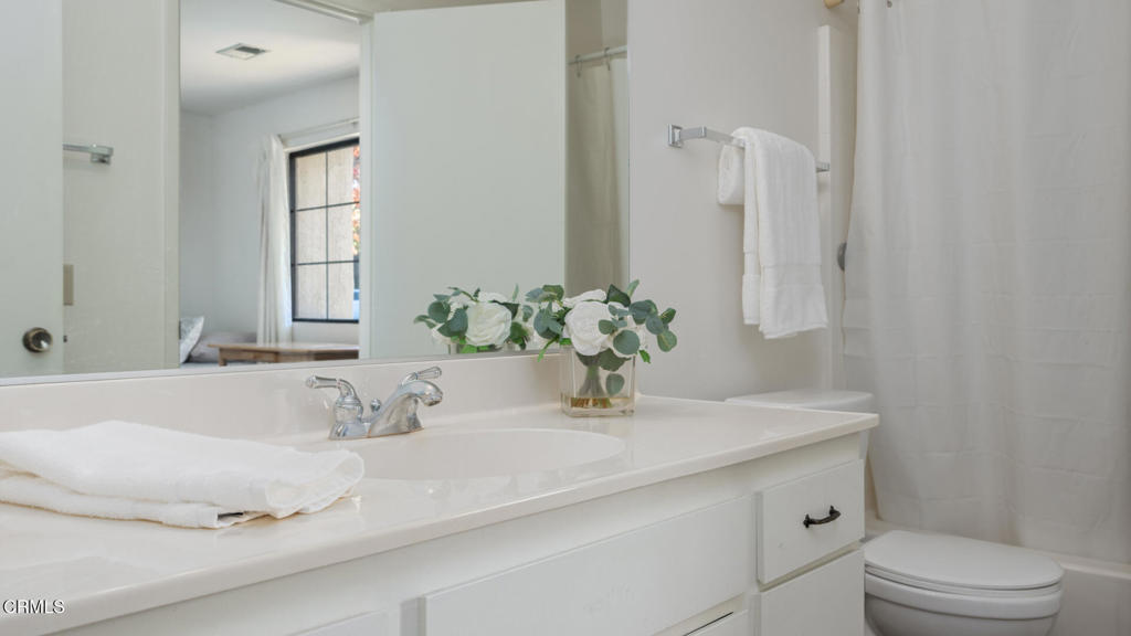 MLS #V1-33416 image #9