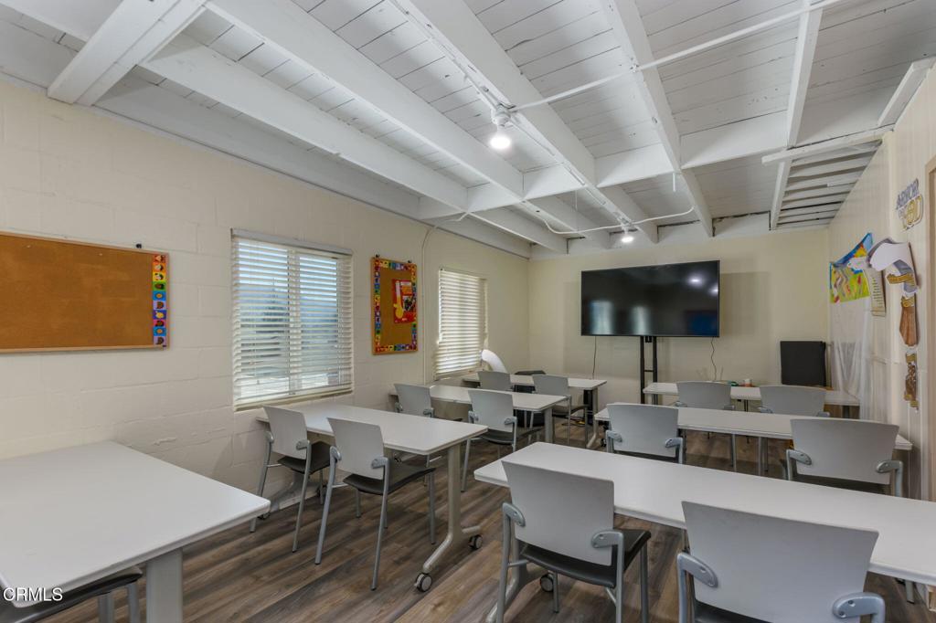 MLS #V1-33418 image #24