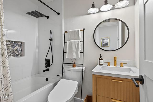 MLS #V1-33423 image #30