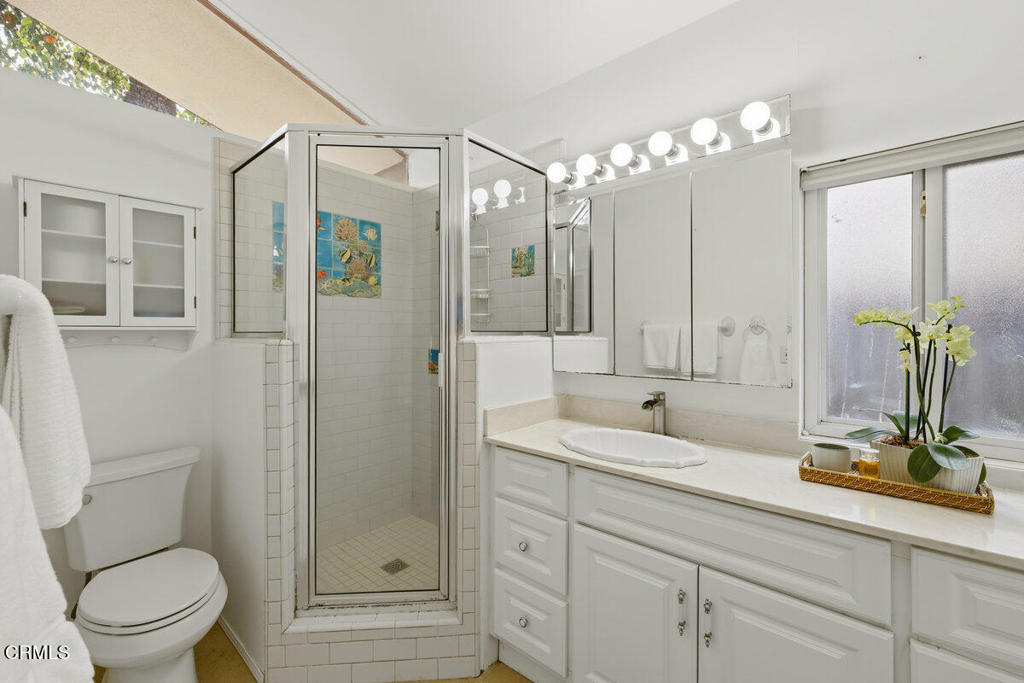 MLS #V1-33426 image #16