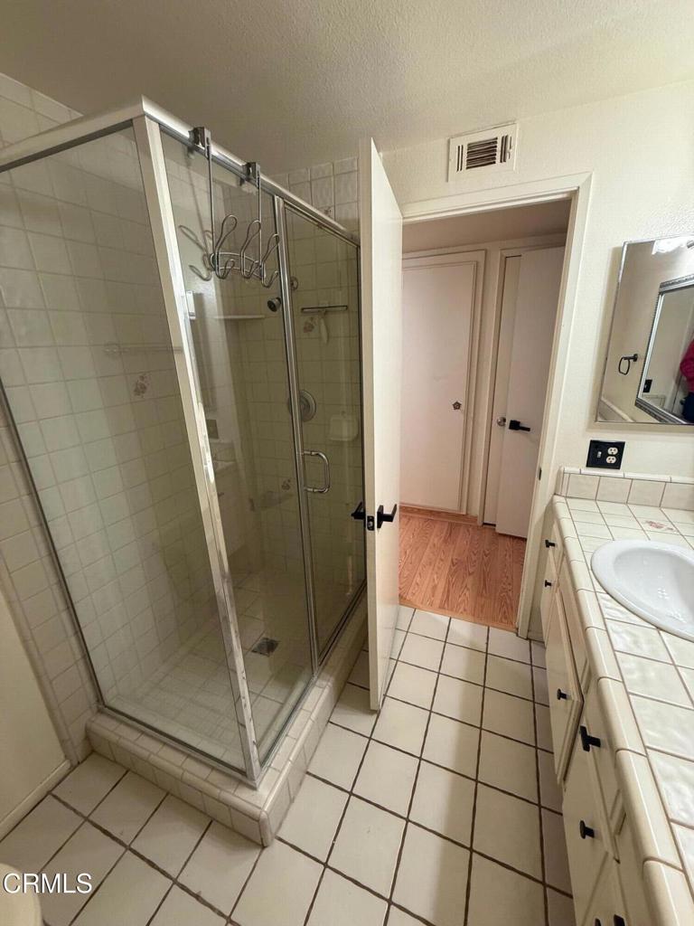 MLS #V1-33429 image #14