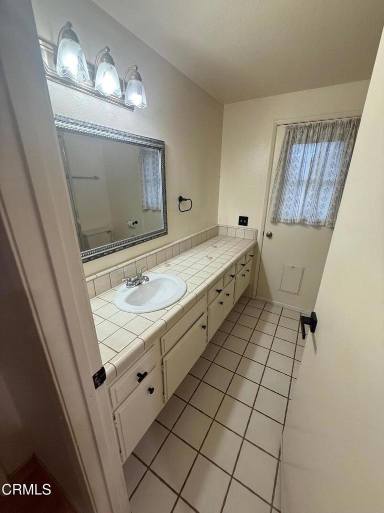 MLS #V1-33429 image #15