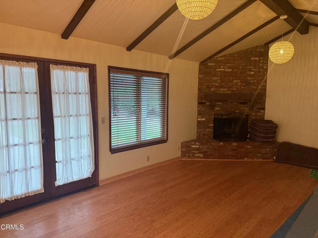 MLS #V1-33429 image #5