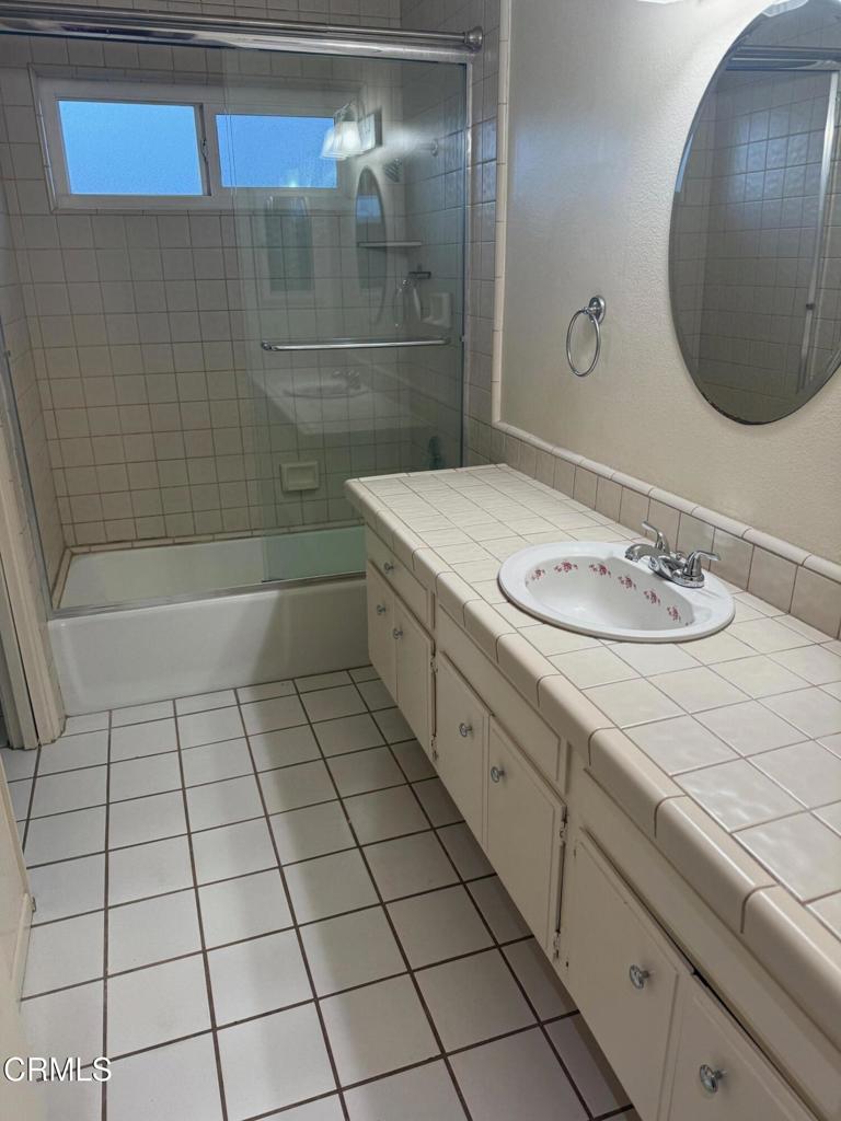 MLS #V1-33429 image #9