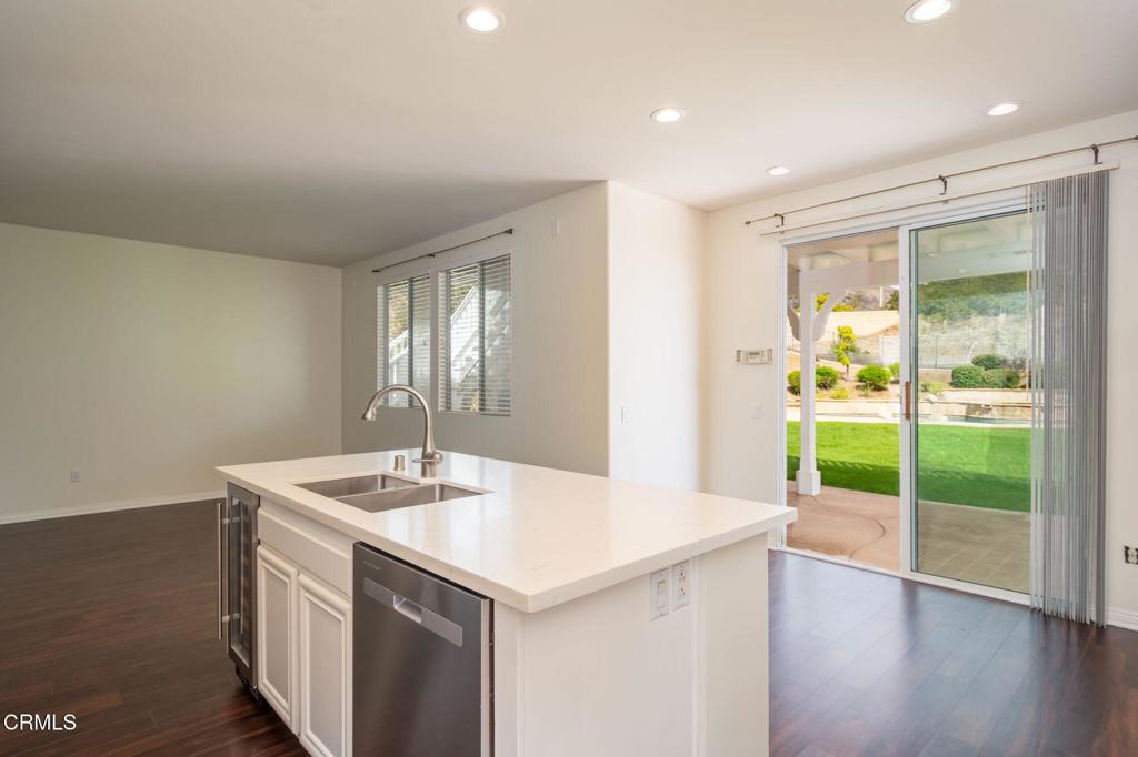 MLS #V1-33431 image #11