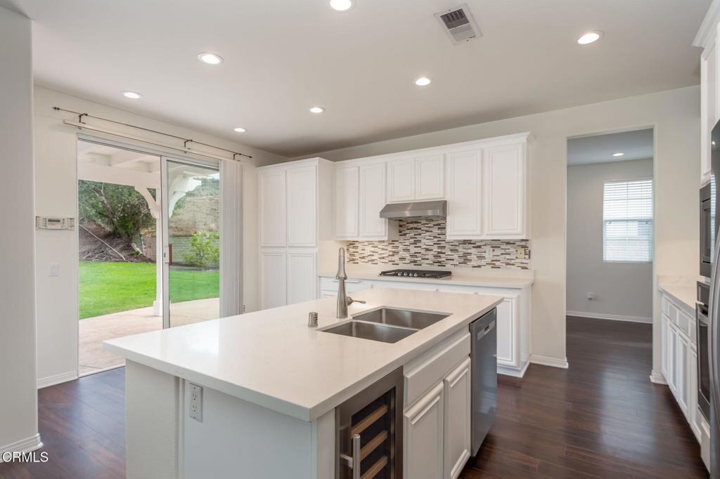 MLS #V1-33431 image #12