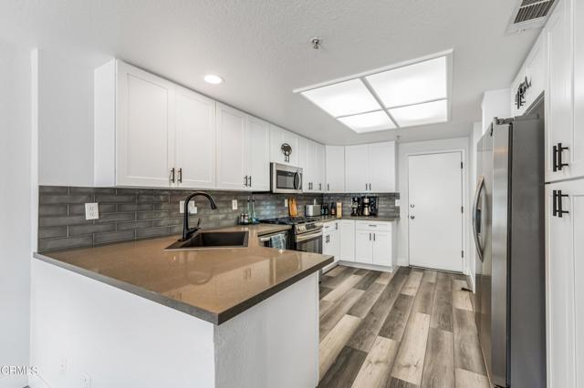 MLS #V1-33438 image #8