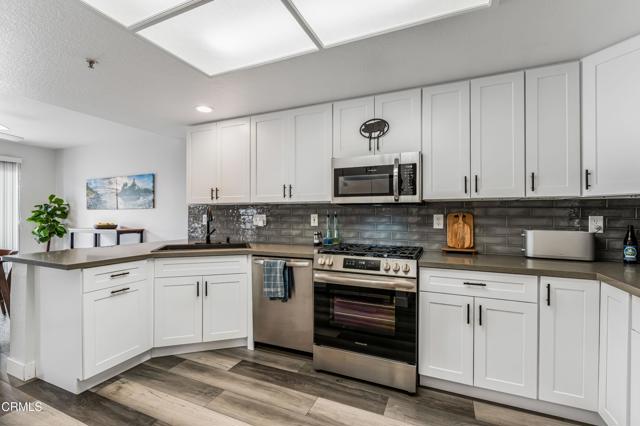 MLS #V1-33438 image #9