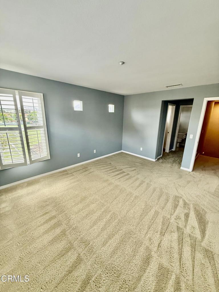 MLS #V1-33442 image #32