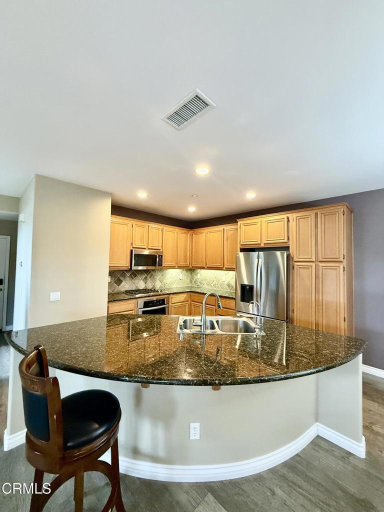 MLS #V1-33442 image #6