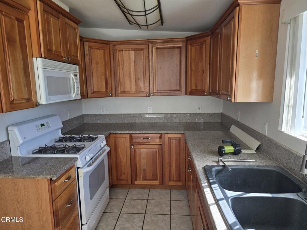 MLS #V1-33452 image #2