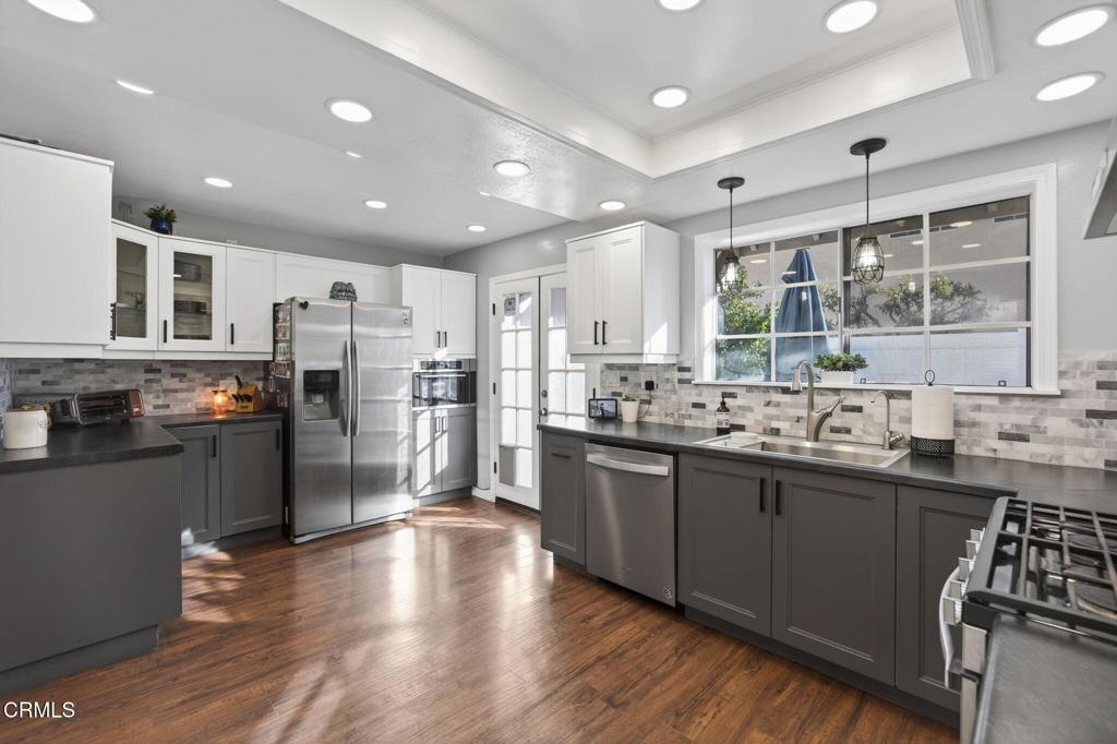 MLS #V1-33454 image #12