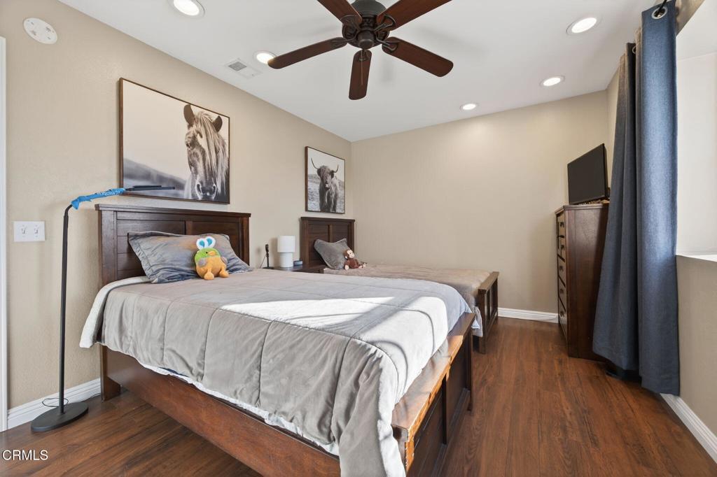 MLS #V1-33454 image #25