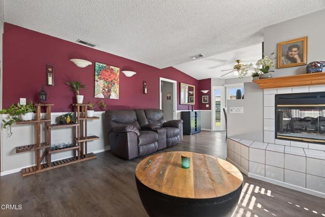 MLS #V1-33463 image #11