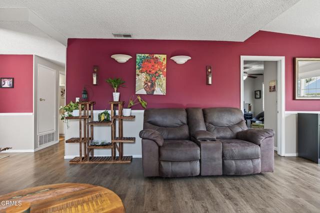 MLS #V1-33463 image #12