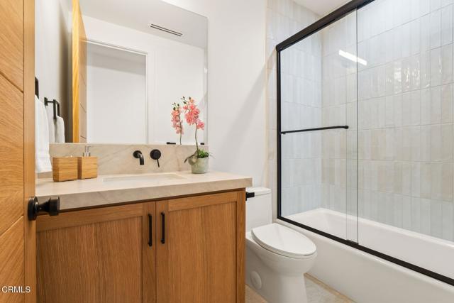 MLS #V1-33466 image #21